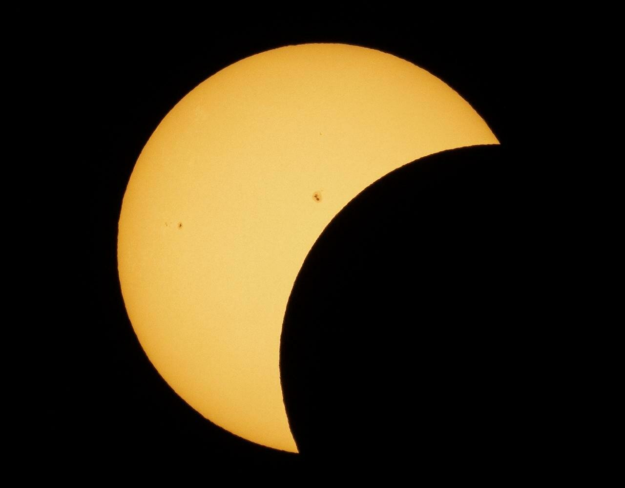 Observation astronomique - &eacute;clipse solaire