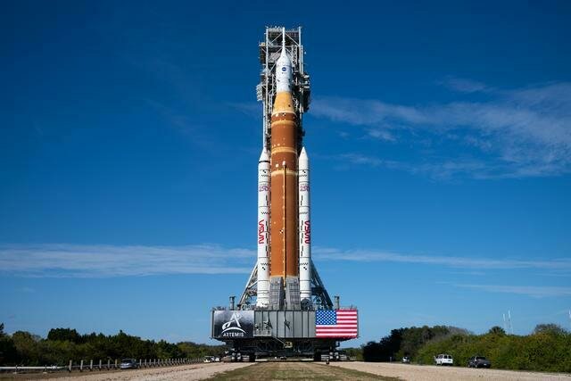Crawler-Transporter 2 (CT-2)